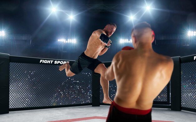 足球运动员在专业球场内激烈拼抢的比赛瞬间